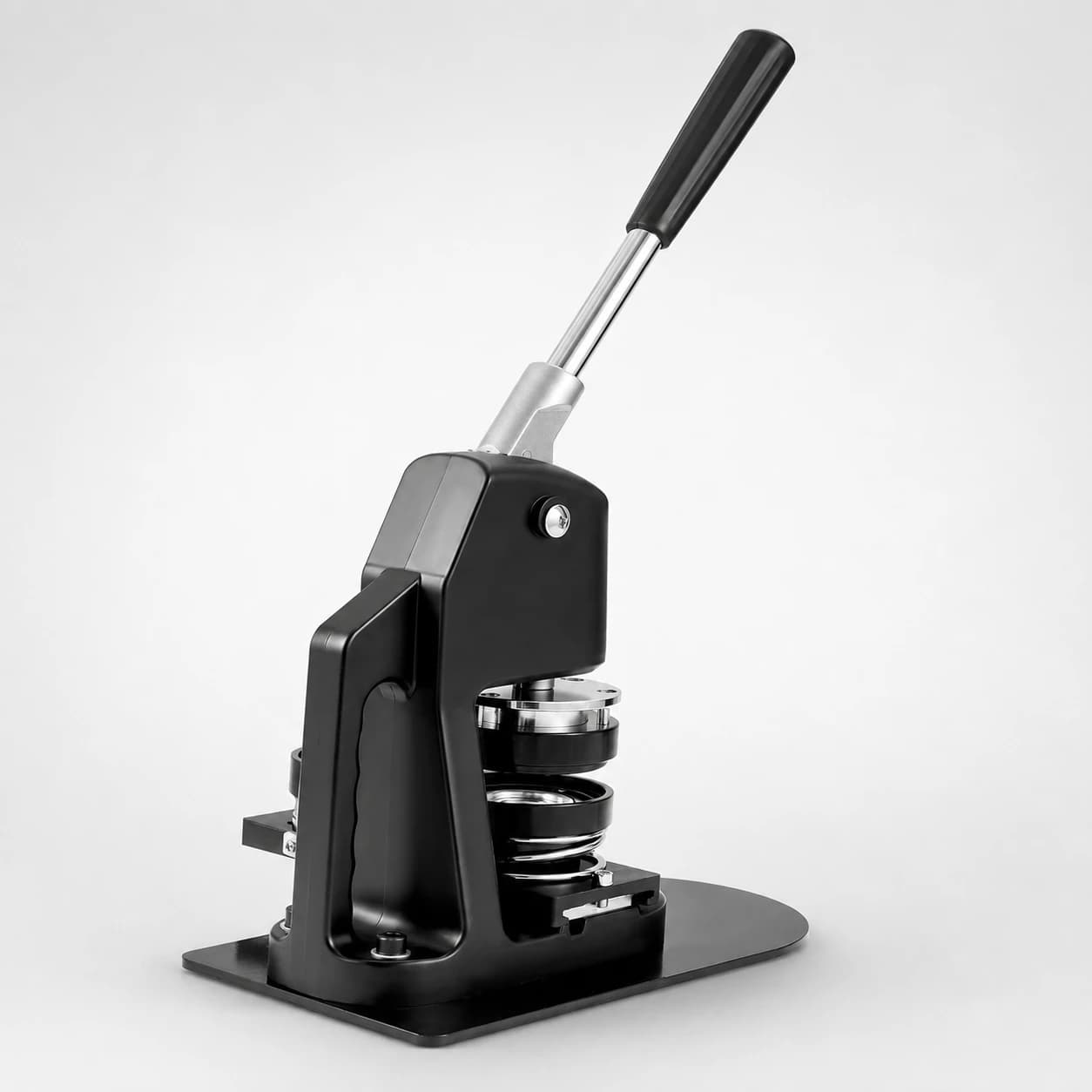 Buttonmaschine von vorn betrachtet